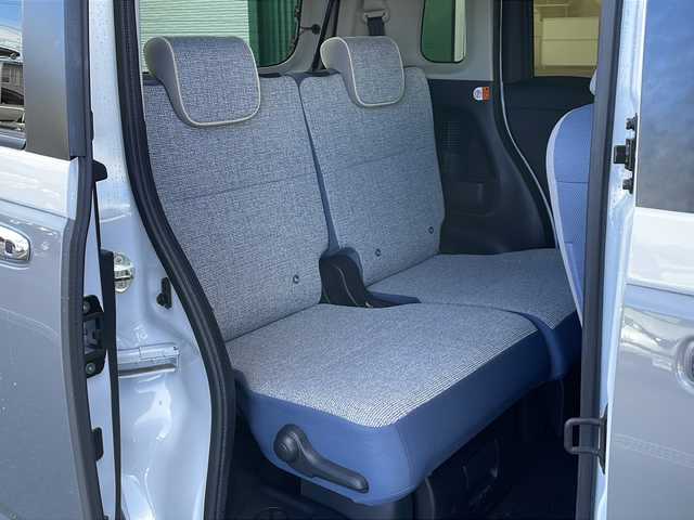 ダイハツ ムーヴ キャンバス ストライプス G 愛知県 2023(令5)年 1.8万km シャイニングホワイトパール/スムーズグレーマイカメタリック 禁煙車/AM/FM/CD/DVD/USB/純正ナビ/フルセグTV/アラウンドビュー/衝突軽減ブレーキ/前後コーナーセンサー/両側パワースライドドア/前席シートヒーター/ホットカップホルダー/アイドリングストップ/ETC/サイドエアバッグ/電子パーキング/盗難防止/純正フロアマット/プッシュスタート/電動格納ミラー/スマートキー