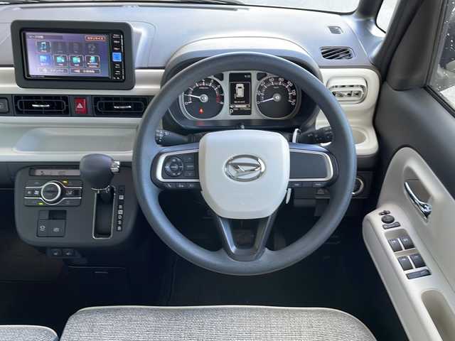 ダイハツ ムーヴ キャンバス ストライプス G 愛知県 2023(令5)年 1.8万km シャイニングホワイトパール/スムーズグレーマイカメタリック 禁煙車/AM/FM/CD/DVD/USB/純正ナビ/フルセグTV/アラウンドビュー/衝突軽減ブレーキ/前後コーナーセンサー/両側パワースライドドア/前席シートヒーター/ホットカップホルダー/アイドリングストップ/ETC/サイドエアバッグ/電子パーキング/盗難防止/純正フロアマット/プッシュスタート/電動格納ミラー/スマートキー