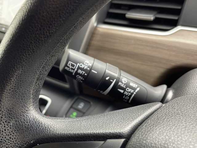 ホンダ フリード G ホンダセンシング 愛知県 2021(令3)年 5万km プラチナホワイトパール 純正ナビ【VXM-214VFi】/バックカメラ/フルセグTV・Bluetooth・CD・DVD・USB/ETC/両側パワースライドドア/ホンダセンシング/衝突軽減ブレーキ/誤発進抑制/後方誤発進抑制/歩行者事故低減ステアリング/先行車発進告知/標識認識/路外逸脱抑制/アダプティブクルーズコントロール/車線維持支援システム/アイドリングストップ/ヒルスタートアシスト/横滑り防止/ハロゲンヘッド/オートライト/純正フロアマット/プッシュスタート/スマートキー/スペアキー1本/保証書/取扱説明書・ナビ説明書