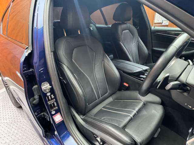 ＢＭＷ ５２３ｄ Mスポーツ 千葉県 2017(平29)年 4.6万km 紺Ｍ ハイラインパッケージ　/ACC　/黒革シート　/HUD　/ナビ　/TV　/360°Bluetooth接続　/シートヒーター　/電動シート　/電動トランク　/LEDヘッドライト　/ソフトクローズドア　/ドライビングアシストプラス　/パーキングアシストプラス