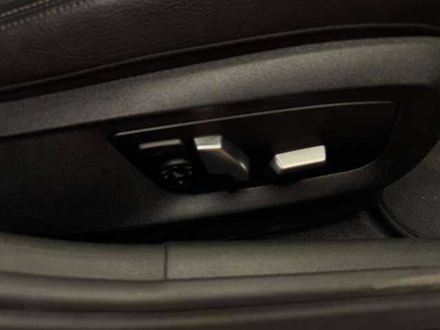 ＢＭＷ ５２３ｄ Mスポーツ 千葉県 2017(平29)年 4.6万km 紺Ｍ ハイラインパッケージ　/ACC　/黒革シート　/HUD　/ナビ　/TV　/360°Bluetooth接続　/シートヒーター　/電動シート　/電動トランク　/LEDヘッドライト　/ソフトクローズドア　/ドライビングアシストプラス　/パーキングアシストプラス