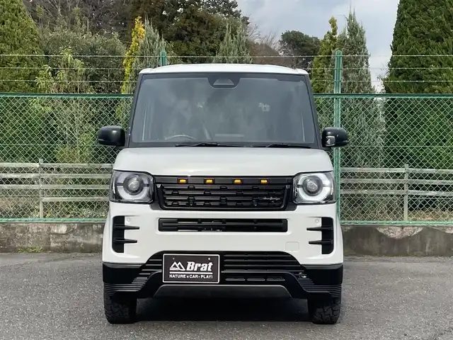 ホンダ Ｎ ＢＯＸ 千葉県 2025(令7)年 0.1万km未満 プラチナホワイトパール AIS検査済み/ＤＡＭＤフェイスチェンジキット　（社外）/ＴＯＹＯオープンカントリーＲ／Ｔ新品タイヤ（社外）/マッドヴァンスＸ１５インチＡＷ（社外）/マッドブラック塗装　/ホンダセンシング　/両側パワスラ　/コーナーセンサー　/前席シートヒーター/社外パーツ取付有