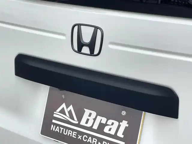 ホンダ Ｎ ＢＯＸ 千葉県 2025(令7)年 0.1万km未満 プラチナホワイトパール AIS検査済み/ＤＡＭＤフェイスチェンジキット　（社外）/ＴＯＹＯオープンカントリーＲ／Ｔ新品タイヤ（社外）/マッドヴァンスＸ１５インチＡＷ（社外）/マッドブラック塗装　/ホンダセンシング　/両側パワスラ　/コーナーセンサー　/前席シートヒーター/社外パーツ取付有