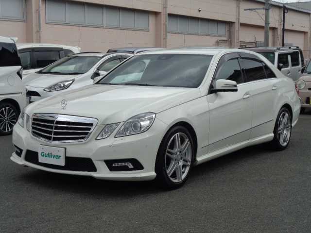 メルセデス・ベンツ Ｅ３５０ アバンギャルド 鹿児島県 2010(平22)年 12.5万km カルサイトホワイト 左ハンドル/純正ナビ　フルセグ　バックカメラ/　Bluetooth/ブラックレザーシートホワイトスティッチ/クルーズコントロール/パドルシフト/ETC/新車保証書　取説有り/AMG18インチアルミ/シートヒーター