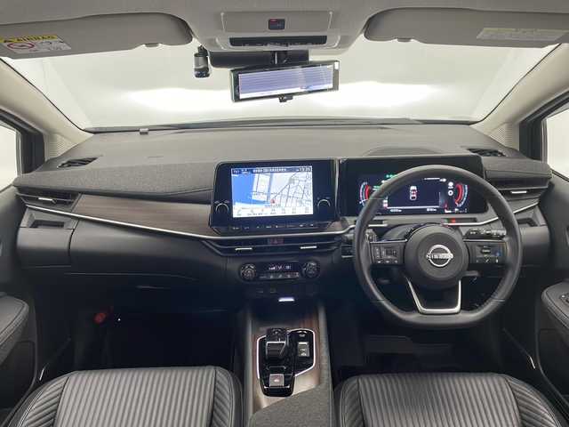 日産 オーラ G レザーエディション 宮崎県 2022(令4)年 4.4万km ミッドナイトブラック/サンライズカッパー 禁煙車/エマージェンシーブレーキ/純正9型ディスプレイオーディオナビTV/（高解像度モニター/Bluetooth/USB/HDMI/フルセグTV)/純正BOSEサウンドシステム/純正ドライブレコーダー/純正ビルトイン2.0ETC/純正LEDオートライト/純正LEDフォグ/純正17インチアルミ/純正フロアマット/黒本革シート/プロパイロット/アラウンドビューモニター/クリアランスソナー/ブラインドスポットモニター/スマートルームミラー/電子パーキング/オートホールド/オートエアコン/本革巻ハンドル/インテリジェントキー/プッシュエンジンスタート/スペアキー/新車時保証書/取扱い説明書