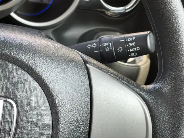 ホンダ Ｎ ＢＯＸ カスタム SSパッケージ 福岡県 2014(平26)年 7.7万km プレミアムホワイトパール (株)IDOMが運営する【じしゃロン八幡西店】の自社ローン専用車両になります。こちらは現金またはオートローンご利用時の価格です。自社ローンご希望の方は別途その旨お申付け下さい/衝突軽減システム/スマートキー /ナビ/ワンセグ/Bluetooth/バックカメラ/HID/オートライト