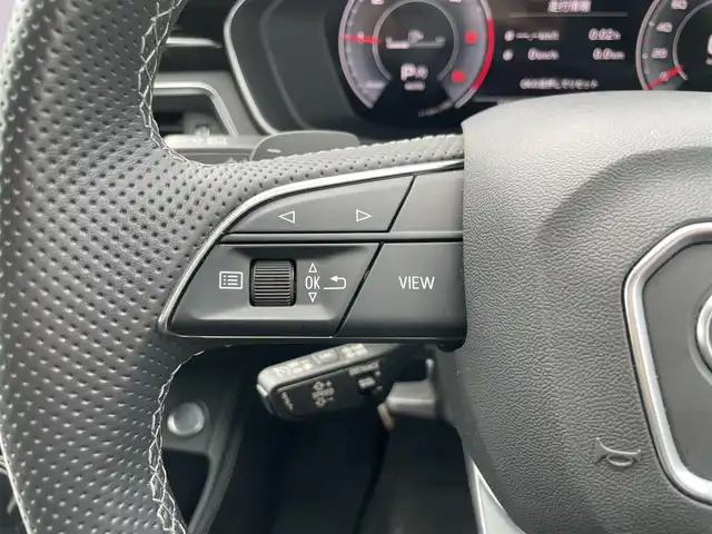 アウディ アウディ Ａ４ ブラックスタイルプラス 福岡県 2022(令4)年 2.9万km クワンタムグレー 純正メモリナビ(全方位モニター、AUX)/ETC2.0/エアバッグ(W＋サイド)/カーテンエアバッグ/前後コーナーセンサー/パーキングアシスト/アイドリングストップ/クルーズコントロール/Dualエアコン/ハーフレザーシート/シートヒーター(D＋N席)/純正フロアマット/純正アルミホイール/プッシュスタート/４WD/スマートキー