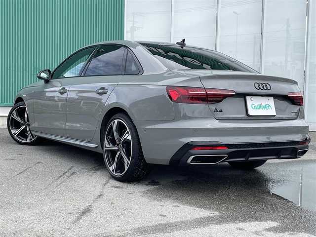 アウディ アウディ Ａ４ ブラックスタイルプラス 福岡県 2022(令4)年 2.9万km クワンタムグレー 純正メモリナビ(全方位モニター、AUX)/ETC2.0/エアバッグ(W＋サイド)/カーテンエアバッグ/前後コーナーセンサー/パーキングアシスト/アイドリングストップ/クルーズコントロール/Dualエアコン/ハーフレザーシート/シートヒーター(D＋N席)/純正フロアマット/純正アルミホイール/プッシュスタート/４WD/スマートキー