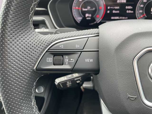 アウディ アウディ Ａ４ ブラックスタイルプラス 福岡県 2022(令4)年 2.9万km クワンタムグレー 純正メモリナビ(全方位モニター、AUX)/ETC2.0/エアバッグ(W＋サイド)/カーテンエアバッグ/前後コーナーセンサー/パーキングアシスト/アイドリングストップ/クルーズコントロール/Dualエアコン/ハーフレザーシート/シートヒーター(D＋N席)/純正フロアマット/純正アルミホイール/プッシュスタート/４WD/スマートキー