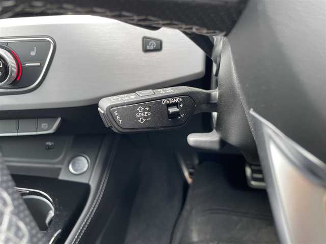 アウディ アウディ Ａ４ ブラックスタイルプラス 福岡県 2022(令4)年 2.9万km クワンタムグレー 純正メモリナビ(全方位モニター、AUX)/ETC2.0/エアバッグ(W＋サイド)/カーテンエアバッグ/前後コーナーセンサー/パーキングアシスト/アイドリングストップ/クルーズコントロール/Dualエアコン/ハーフレザーシート/シートヒーター(D＋N席)/純正フロアマット/純正アルミホイール/プッシュスタート/４WD/スマートキー