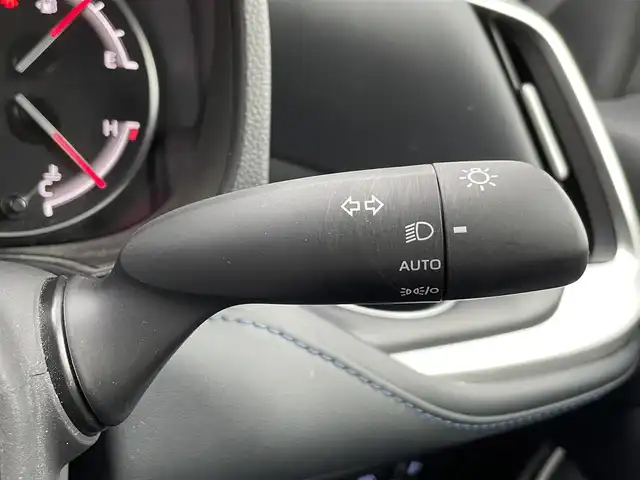 トヨタ ヴォクシー S－Z 福岡県 2022(令4)年 2.7万km アティチュードブラックマイカ ワンオーナー/純正メーカーナビ/（Bluetooth対応/フルセグ/AM/FM）/純正後席モニター（フリップダウンモニター）/レーダークルーズコントロール/オートブレーキホールド/トヨタセーフティセンス/-プリクラッシュセーフティ/-ブラインドスポットモニター/-車線逸脱警報/-駐車支援システム/シートヒーター/ハーフレーザー/ステアリングヒーター/オットマン（2列目シート）/両側パワースライドドア/電動リアゲート/バックカメラ/ドライブレコーダー/ビルトインETC2.0/純正アルミホイール/純正フロアマット/保証書/取扱説明書/スマートキー