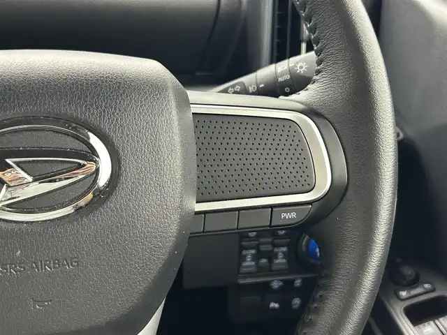 ダイハツ タント カスタム RS 熊本県 2023(令5)年 2.5万km ファイアークォーツレッドM ワンオーナー　/9インチスマホ連携ディスプレイオーディオ（ApplCarPlay・AndroidAuto・BT・フルセグ）/バックカメラ　/前方のみドライブレコーダー　/前席シートヒーター　/両側パワースライドドア　/前後クリアランスソナー　/衝突軽減ブレーキ　/横滑り防止　/アイドリングストップ　/純正フロアマット/純正１５インチAW/オートライト/LEDヘッドライト/フォグライト/スマートキー/プッシュスタート/スペアキー1本/保証書/取扱説明書