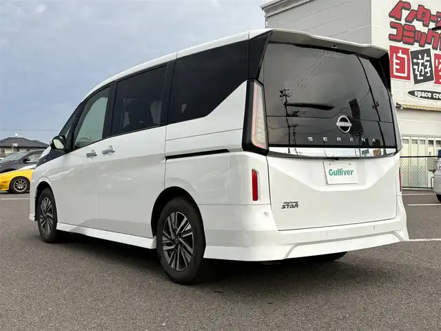日産 セレナ ハイウェイスター V 大分県 2023(令5)年 1.9万km プリズムホワイト ・純正ナビ(BT/USB/フルセグTV)/・全方位カメラ/・プロパイロット/・両側パワースライドドア/・エマージェンシーブレーキ/・コーナーセンサー/・ブラインドスポットモニター/・デジタルインナーミラー/・ETC/・ブレーキホールド/・ウォークスルー/・オートハイビーム/・ステアリングリモコン/・パドルシフト/・スマートキー