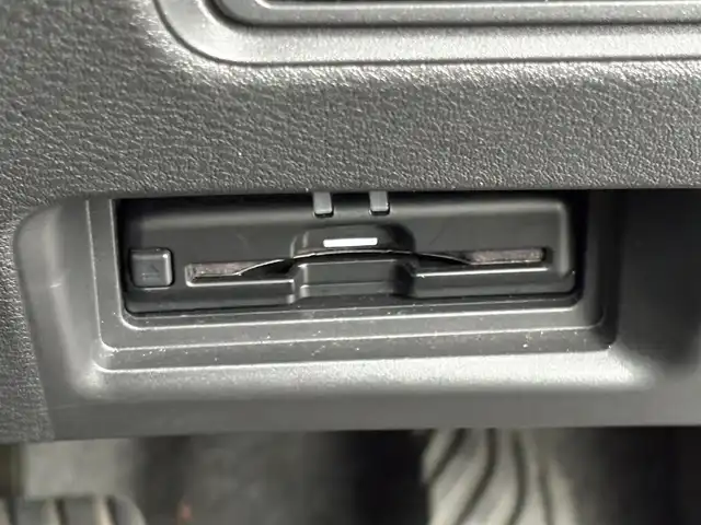 日産 セレナ ハイウェイスター V 大分県 2023(令5)年 1.9万km プリズムホワイト ・純正ナビ(BT/USB/フルセグTV)/・全方位カメラ/・プロパイロット/・両側パワースライドドア/・エマージェンシーブレーキ/・コーナーセンサー/・ブラインドスポットモニター/・デジタルインナーミラー/・ETC/・ブレーキホールド/・ウォークスルー/・オートハイビーム/・ステアリングリモコン/・パドルシフト/・スマートキー