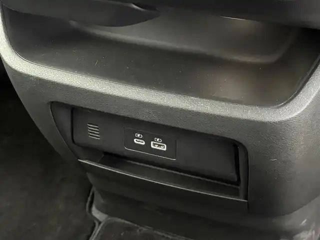 日産 セレナ ハイウェイスター V 大分県 2023(令5)年 1.9万km プリズムホワイト ・純正ナビ(BT/USB/フルセグTV)/・全方位カメラ/・プロパイロット/・両側パワースライドドア/・エマージェンシーブレーキ/・コーナーセンサー/・ブラインドスポットモニター/・デジタルインナーミラー/・ETC/・ブレーキホールド/・ウォークスルー/・オートハイビーム/・ステアリングリモコン/・パドルシフト/・スマートキー