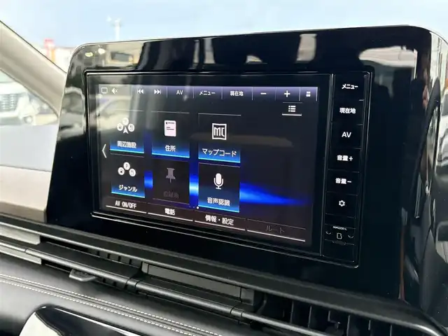 日産 セレナ ハイウェイスター V 大分県 2023(令5)年 1.9万km プリズムホワイト ・純正ナビ(BT/USB/フルセグTV)/・全方位カメラ/・プロパイロット/・両側パワースライドドア/・エマージェンシーブレーキ/・コーナーセンサー/・ブラインドスポットモニター/・デジタルインナーミラー/・ETC/・ブレーキホールド/・ウォークスルー/・オートハイビーム/・ステアリングリモコン/・パドルシフト/・スマートキー