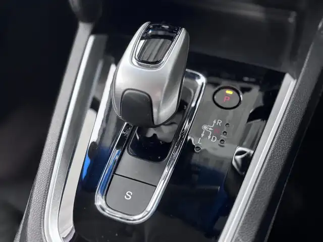 ホンダ シャトル ハイブリッド ホンダセンシング 大阪府 2018(平30)年 4.9万km ルナシルバーM 社外ナビ レーダークルコン 衝突軽減ブレーキ レーンアシスト スマートキー プッシュスタート オートエアコン 横滑り防止 ETC