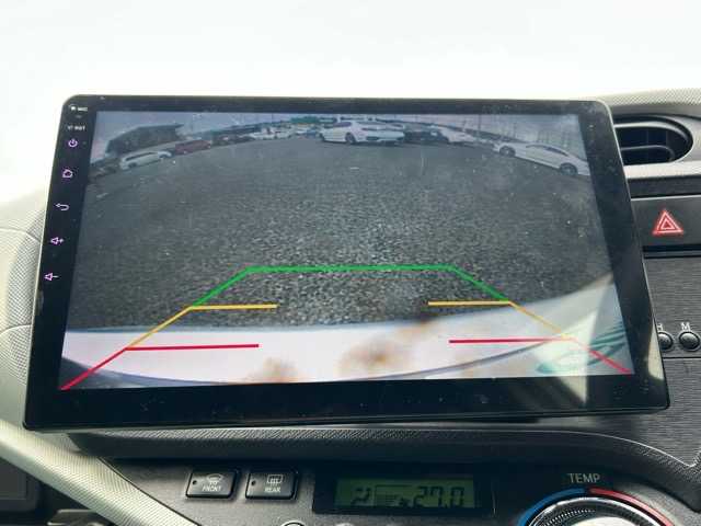 トヨタ アクア S 千葉県 2012(平24)年 7.1万km シルバーM 社外ディスプレイオーディオ/Bluetooth/Apple Carplay/ETC/バックカメラ/1列目シートヒーター/横滑り防止装置/盗難防止装置/Wエアバック/オートライト/ウィンカーミラー/ステアリングスイッチ/プッシュスタート/スマートキー/スペアキー１本/社外アルミホイール/純正フロアマット/保証書/取扱説明書