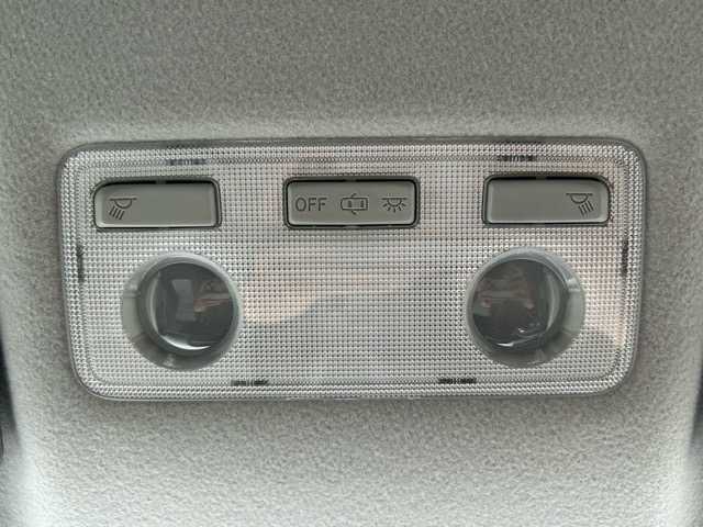トヨタ アクア S 千葉県 2012(平24)年 7.1万km シルバーM 社外ディスプレイオーディオ/Bluetooth/Apple Carplay/ETC/バックカメラ/1列目シートヒーター/横滑り防止装置/盗難防止装置/Wエアバック/オートライト/ウィンカーミラー/ステアリングスイッチ/プッシュスタート/スマートキー/スペアキー１本/社外アルミホイール/純正フロアマット/保証書/取扱説明書