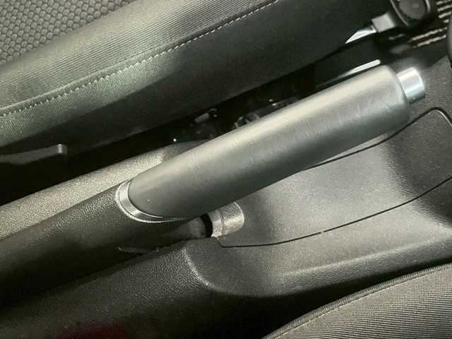 アウディ Ａ１ スポーツバック 1．4TFSI 島根県 2014(平26)年 5.1万km ティークブラウンメタリック 純正ナビ・TV/CD/AU/DVD再生/ＥＴＣ/前後ドライブレコーダー/横滑り防止装置/自動防眩ミラー/純正フロアマット/純正１５インチアルミホイール/保証書・取説/スペアキー1本