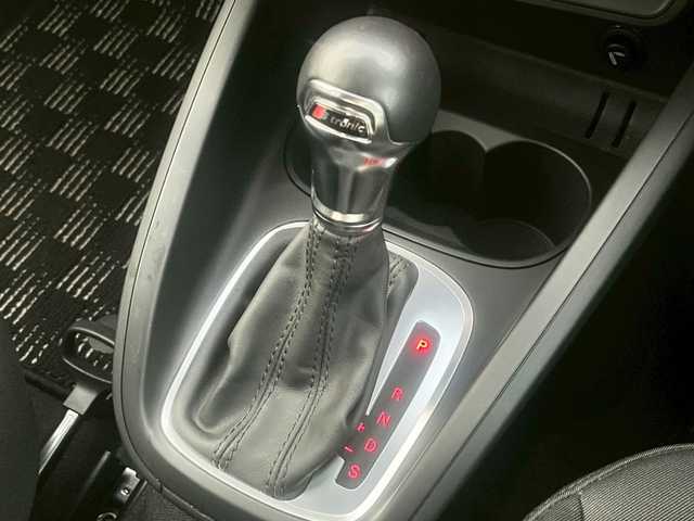 アウディ Ａ１ スポーツバック 1．4TFSI 島根県 2014(平26)年 5.1万km ティークブラウンメタリック 純正ナビ・TV/CD/AU/DVD再生/ＥＴＣ/前後ドライブレコーダー/横滑り防止装置/自動防眩ミラー/純正フロアマット/純正１５インチアルミホイール/保証書・取説/スペアキー1本