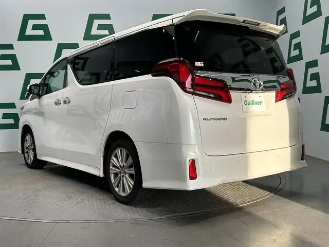 トヨタ アルファード S 鹿児島県 2022(令4)年 6.7万km ホワイトパールクリスタルシャイン 純正ナビ/トヨタセーフティセンス/衝突被害軽減ブレーキ　/バックカメラ/両側パワースライドドア/レーンキープアシスト　/前後コーナーセンサー/アイドリングストップ　/フロアマット/ＬＥＤヘッドライト　/オートライト/オートマチックハイビーム　/追従型クルーズコントロール/純正アルミホイール/横滑り防止機能/ＥＴＣ