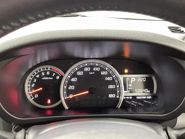 トヨタ パッソ モーダ　Gパッケージ 熊本県 2016(平28)年 5.1万km ブラックマイカメタリック/ファイアークォーツレッドメタリック 純正オーディオ（CD・USB）/ビルトインＥＴＣ　/アイドリングストップ　/衝突軽減ブレーキ　/横滑り防止　/後ろのみクリアランスソナー　/純正１４インチＡＷ　/オートライト　/ＬＥＤヘッドライト　/スマートキー　/プッシュスタート
