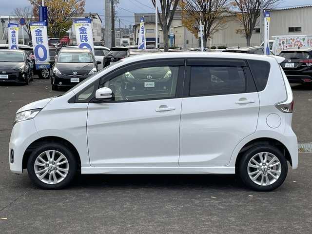 日産 デイズ ハイウェイスターJ 宮城県 2014(平26)年 4.2万km ホワイトパール (株)IDOMが運営する【じしゃロン仙台店】の自社ローン専用車両になりますこちらは現金またはオートローンご利用時の価格です。自社ローンご希望の方は別途その旨お申付け下さい/純正オーディオ/オートエアコン/HIDヘッドライト/純正14インチAW