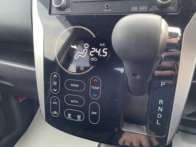 日産 デイズ ハイウェイスターJ 宮城県 2014(平26)年 4.2万km ホワイトパール (株)IDOMが運営する【じしゃロン仙台店】の自社ローン専用車両になりますこちらは現金またはオートローンご利用時の価格です。自社ローンご希望の方は別途その旨お申付け下さい/純正オーディオ/オートエアコン/HIDヘッドライト/純正14インチAW