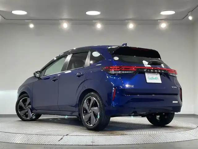 日産 オーラ G 愛知県 2021(令3)年 6.5万km オーロラフレアブルーパール 純正９インチナビ　/（AM/FM/フルセグTV/USB/CarPlay/HDMI/Bluetooth)/ＢＯＳＥサウンド　/プロパイロット　/アラウンドビューモニター　/衝突軽減ブレーキ　/ビルトインＥＴＣ２．０　/LEDヘッドライト/ワイヤレス充電　/デジタルインナーミラー　/ドライブレコーダー　/ブラインドスポットモニター/車線逸脱警報/オートマチックハイビーム/ソナー/ハンドル支援/純正フロアマット