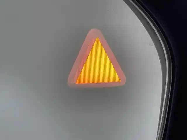 日産 オーラ G 愛知県 2021(令3)年 6.5万km オーロラフレアブルーパール 純正９インチナビ　/（AM/FM/フルセグTV/USB/CarPlay/HDMI/Bluetooth)/ＢＯＳＥサウンド　/プロパイロット　/アラウンドビューモニター　/衝突軽減ブレーキ　/ビルトインＥＴＣ２．０　/LEDヘッドライト/ワイヤレス充電　/デジタルインナーミラー　/ドライブレコーダー　/ブラインドスポットモニター/車線逸脱警報/オートマチックハイビーム/ソナー/ハンドル支援/純正フロアマット