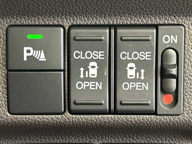 ホンダ フリード G ホンダセンシング 茨城県 2021(令3)年 3.2万km シーグラスブルーパール 純正ナビ　/バックカメラ　/両側電動スライドドア　/追従型クルーズコントロール　/シートヒーター　/純正ドライブレコーダー前後　/ホンダセンシング　/衝突被害軽減ブレーキ　/コーナーセンサー　/純正フロアマット　/禁煙車