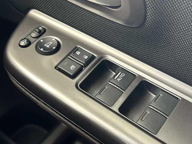 ホンダ フリード G ホンダセンシング 茨城県 2021(令3)年 3.2万km シーグラスブルーパール 純正ナビ　/バックカメラ　/両側電動スライドドア　/追従型クルーズコントロール　/シートヒーター　/純正ドライブレコーダー前後　/ホンダセンシング　/衝突被害軽減ブレーキ　/コーナーセンサー　/純正フロアマット　/禁煙車