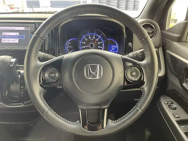 ホンダ Ｎ ＷＧＮ カスタム G Lパッケージ 滋賀県 2017(平29)年 7.6万km クリスタルブラックパール 禁煙車/純正ナビ/(CD/DVD/フルセグ/Bluetooth)/バックカメラ/アイドリングストップ/革巻きステアリング/ステアリングスイッチ/追従クルコン/HIDヘッドライト/オートライト/フォグランプ/ドアバイザー