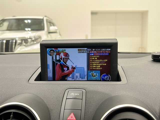 アウディ Ａ１ スポーツバック 1．4TFSI 新潟県 2012(平24)年 4.7万km フローレットシルバーM フルセグTV/・CD/DVD/Bluetooth/ETC/ドライブレコーダー/スタッドレスタイヤ装着