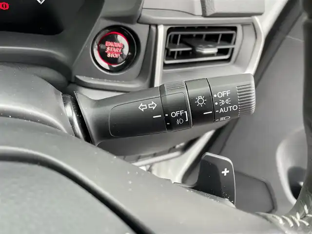 ホンダ ＷＲ－Ｖ Z 群馬県 2024(令6)年 0.5万km プラチナホワイトパール 純正8インチナビ（FM/AM/TV/BT）/フルセグTV/ホンダセンシング/・衝突軽減ブレーキ/・レーンキープアシスト/・踏み間違い衝突軽減/・レーンキープアシスト/・パーキングセンサー/・アダプティブクルーズコントロール/・横滑り防止装置/バックカメラ/純正フロアマット/純正アルミホイール/ワンオーナー/ステアリングスイッチ/革巻きステアリング/フォグライト/スマートキー/パワーステアリング/パワーウィンドウ/取扱説明書/保証書