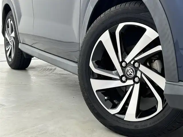 トヨタ ライズ Z 福岡県 2019(令1)年 3.9万km レーザーブルークリスタルシャイン 純正ナビ（ＢＴ，フルセグＴＶ）　/全方位カメラ　/前後ドライブレコーダー　/ＡＣＣ　/コーナーセンサー　/衝突被害軽減ブレーキ　/レーンキープ　/ＢＳＭ　/ＲＣＴＡ　/ＭＴモード付き　/シートヒーター　/純正１６インチＡＷ