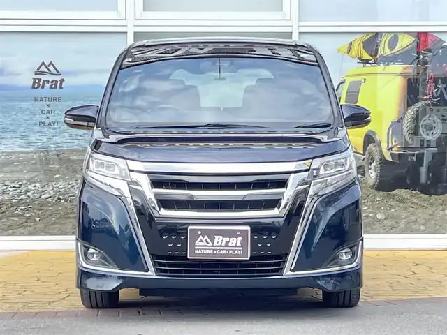 トヨタ エスクァイア Gi プレミアムパッケージ 道北・旭川 2017(平29)年 5.2万km 紺 ワンオーナー/地デジ、Bluetooth/純正ナビ10インチナビ（NSZN-N66T）/バックカメラ/後期型/トヨタセーフティセンス/ハーフレザーシート/デアイサー/クルーズコントロール/LEDヘッドライト/両側パワースライドドア/コンビステアリング/プッシュスタート/アイドリングストップ/ETC/取扱説明書/保証書/スペアキー1個