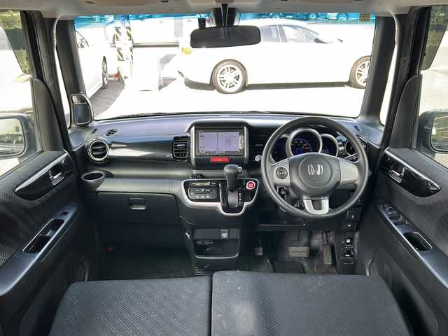 ホンダ Ｎ ＢＯＸ カスタム SSパッケージ 愛知県 2014(平26)年 12.7万km スマートブラック /禁煙//純正ナビ/地デジ/CD/DVD/BT//バックカメラ/ETC//両側パワスラ//プッシュスタート/スマートキー//HIDオートライト/フォグ//あんしんパッケージ/CTBA//純正フロアマット//純正ドバイザー//電動格納ウインカーミラー//純正14インチAW//新車時保証書//取扱説明書//スペアスマートキー有