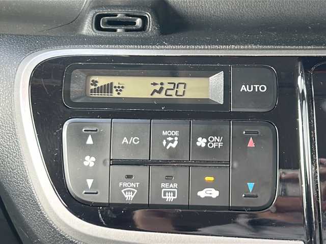 ホンダ Ｎ ＢＯＸ カスタム SSパッケージ 愛知県 2014(平26)年 12.7万km スマートブラック /禁煙//純正ナビ/地デジ/CD/DVD/BT//バックカメラ/ETC//両側パワスラ//プッシュスタート/スマートキー//HIDオートライト/フォグ//あんしんパッケージ/CTBA//純正フロアマット//純正ドバイザー//電動格納ウインカーミラー//純正14インチAW//新車時保証書//取扱説明書//スペアスマートキー有