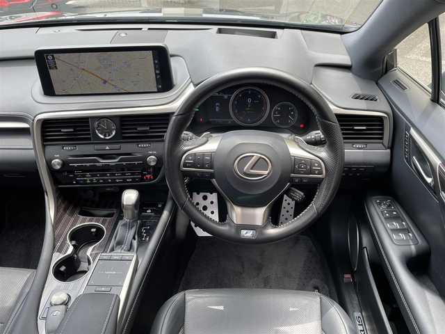 レクサス ＲＸ 300 Fスポーツ 神奈川県 2020(令2)年 4.7万km グラファイトブラックガラスフレーク ワンオーナー/パノラマルーフ/黒革シート/純正メモリーナビ・地デジTV/純正CD/DVD/SD/MSV/BT/USB/Miracast/パノラマモニター/ビルトインETC2.0/HUD/前席パワーシート/シートヒーター/エアシート/ステアリングヒーター/レクサスセーフティシステム+/レーダークルーズコントロール/PCS/LTA/BSM/PKSA/PKSB/RSA/コーナーセンサー/オートハイビーム/純正20インチAW/LEDライト/LEDフォグ/パワーバックドア/ルーフレール/パドルシフト/アイドリングストップ/プッシュスタート/スマートキー×1/カードキー×1/R2/3/4/5/7年ディーラー整備記録/保証書・取説あり