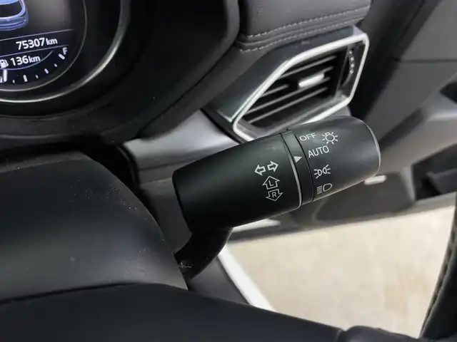 マツダ ＣＸ－５ XD プロアクティブ 鹿児島県 2017(平29)年 7.6万km スノーフレイクホワイトパールマイカ メーカーナビ/(BT/SD/AM/FM/CD/DVD/フルセグTV)/BOSEサウンドシステム/前席シートヒーター/レーダークルーズコントロール/オートマチックハイビーム/電動パーキングブレーキ/オートホールド/ブラインドスポットモニター/ステアリングスイッチ/ステアリングヒーター/バックカメラ/サイドカメラ/運転席パワーシート/シートメモリー/オートリトラミラー/アイドリングストップ/ETC/純正LEDヘッドライト/純正フロアマット/純正19インチアルミホイール/スペアキー/取扱説明書