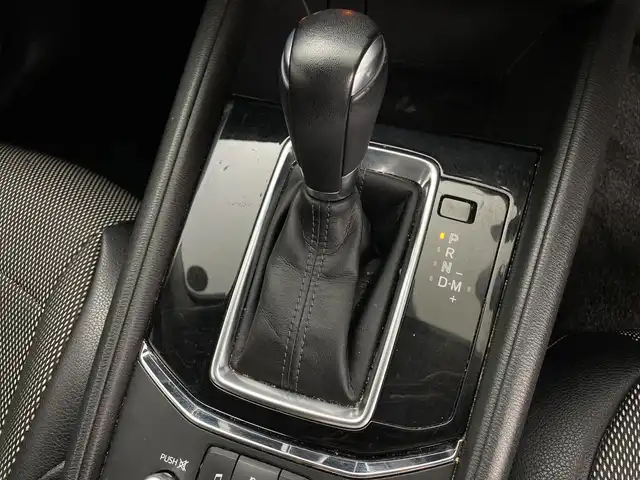 マツダ ＣＸ－５ XD プロアクティブ 鹿児島県 2017(平29)年 7.6万km スノーフレイクホワイトパールマイカ メーカーナビ/(BT/SD/AM/FM/CD/DVD/フルセグTV)/BOSEサウンドシステム/前席シートヒーター/レーダークルーズコントロール/オートマチックハイビーム/電動パーキングブレーキ/オートホールド/ブラインドスポットモニター/ステアリングスイッチ/ステアリングヒーター/バックカメラ/サイドカメラ/運転席パワーシート/シートメモリー/オートリトラミラー/アイドリングストップ/ETC/純正LEDヘッドライト/純正フロアマット/純正19インチアルミホイール/スペアキー/取扱説明書
