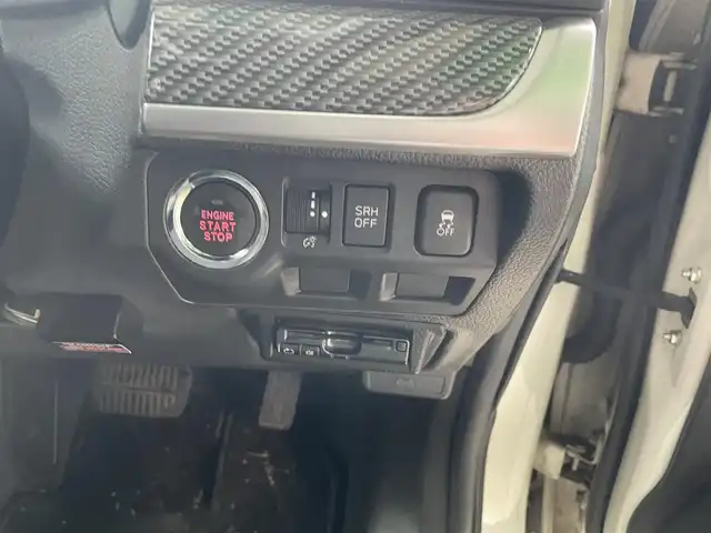 スバル フォレスター Xブレイク 新潟県 2016(平28)年 18.4万km クリスタルホワイトP メモリナビ　型式CN-RS02D/CD/BT/DVD/バックカメラ/フルセグ/