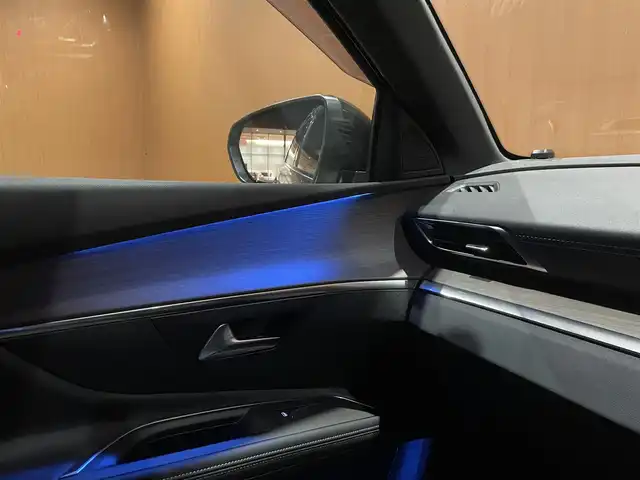プジョー ５００８ GT ブルーHDi 愛知県 2022(令4)年 2.4万km プラチナグレー ファーストクラスパッケージ/黒革シート/パノラマサンルーフ/純正ナビ/フルセグTV/360度カメラ/AppleCarPlay/シートヒーター/パワーシート/パワーバックドア/アクティブクルーズコントロール/BSM/LKA/純正18アルミ