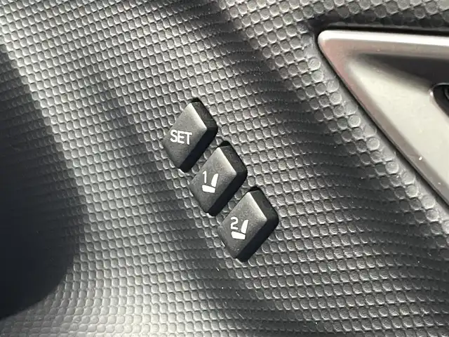 スバル フォレスター X－ブレイク 埼玉県 2018(平30)年 3.8万km クリスタルブラックシリカ 純正ナビ8インチ/　Bluetooth　TV　CD　USB　HDMI/バックカメラ/パワーシート/シートヒーター/ステアリングヒーター/オートライト/LEDヘッドライト/フォグランプ/ビルトインETC/ビークルダイナミクスコントロール/ヒルディセントコントロール