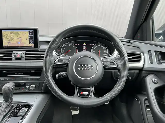 アウディ Ａ６ 2．0 TFSI クワトロ 道東・釧路十勝 2018(平30)年 5万km ミトスブラックメタリック ・４WD/・サンルーフ/・アシスタンスパッケージ/ アウディサイドアシスト/ アウディアクティブレーンアシスト/ アダプティブクルーズコントロール/・パーキングアシストパッケージ/ パークアシスト/ サラウンドビューカメラ/・４ゾーンデラックスオートマチックエアコンディショナー/・純正ナビ/・純正ETC/・社外前後ドライブレコーダー/・バルコナレザーシート/・フロントパワーシート/・フロントシートヒーティング/・純正19インチAW/・LEDヘッドライト/・オートハイビーム/・純正フロアマット