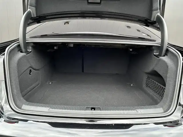 アウディ Ａ６ 2．0 TFSI クワトロ 道東・釧路十勝 2018(平30)年 5万km ミトスブラックメタリック ・４WD/・サンルーフ/・アシスタンスパッケージ/ アウディサイドアシスト/ アウディアクティブレーンアシスト/ アダプティブクルーズコントロール/・パーキングアシストパッケージ/ パークアシスト/ サラウンドビューカメラ/・４ゾーンデラックスオートマチックエアコンディショナー/・純正ナビ/・純正ETC/・社外前後ドライブレコーダー/・バルコナレザーシート/・フロントパワーシート/・フロントシートヒーティング/・純正19インチAW/・LEDヘッドライト/・オートハイビーム/・純正フロアマット
