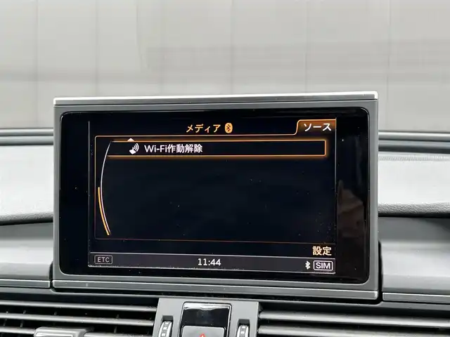 アウディ Ａ６ 2．0 TFSI クワトロ 道東・釧路十勝 2018(平30)年 5万km ミトスブラックメタリック ・４WD/・サンルーフ/・アシスタンスパッケージ/ アウディサイドアシスト/ アウディアクティブレーンアシスト/ アダプティブクルーズコントロール/・パーキングアシストパッケージ/ パークアシスト/ サラウンドビューカメラ/・４ゾーンデラックスオートマチックエアコンディショナー/・純正ナビ/・純正ETC/・社外前後ドライブレコーダー/・バルコナレザーシート/・フロントパワーシート/・フロントシートヒーティング/・純正19インチAW/・LEDヘッドライト/・オートハイビーム/・純正フロアマット