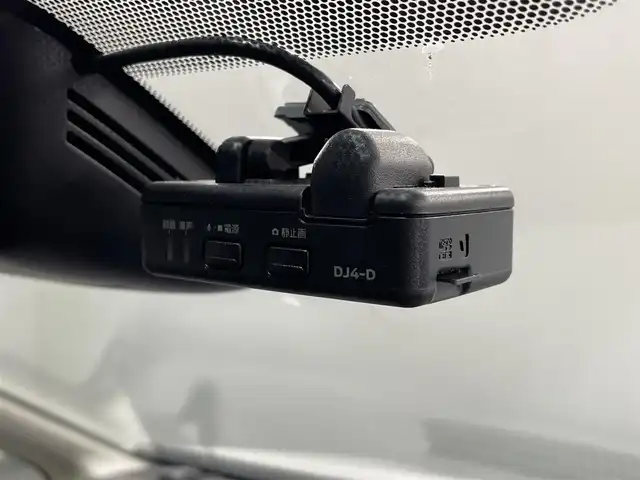 日産 セレナ ハイウェイスター V 愛知県 2020(令2)年 4.3万km ブリリアントホワイトパール 純正１０インチナビ/（Bluetooth/フルセグTV/AM/FM/SD/USB/CD/DVD/ Blu-ray/USB/iPod）/フリップダウンモニター　/プロパイロット　/衝突軽減ブレーキ　/アラウンドビューモニター/ＬＥＤヘッドライト　/左側ロングステップ/ＥＴＣ　/ドライブレコーダー　/ブラインドスポットモニター　/コーナーセンサー/レーンキープアシスト/インテリジェントパーキングアシスト/プッシュスタート/スマートキー/アイドリングストップ/ミュージックプレイヤー接続/純正フロアマット/純正16インチアルミホイール/オートライト